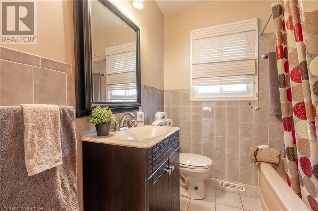 Photo 8 of 182 West 23rd Street, Hamilton ON