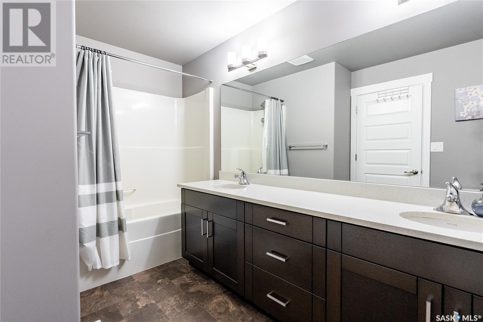 Single Family House 2 Level for Sale in   Kloppenburg CRESCENT Saskatoon 
