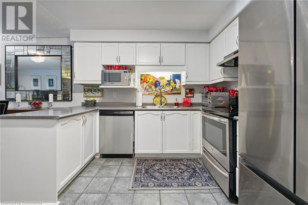 Photo 9 of 810 Golf Links Road Unit 31, Ancaster ON