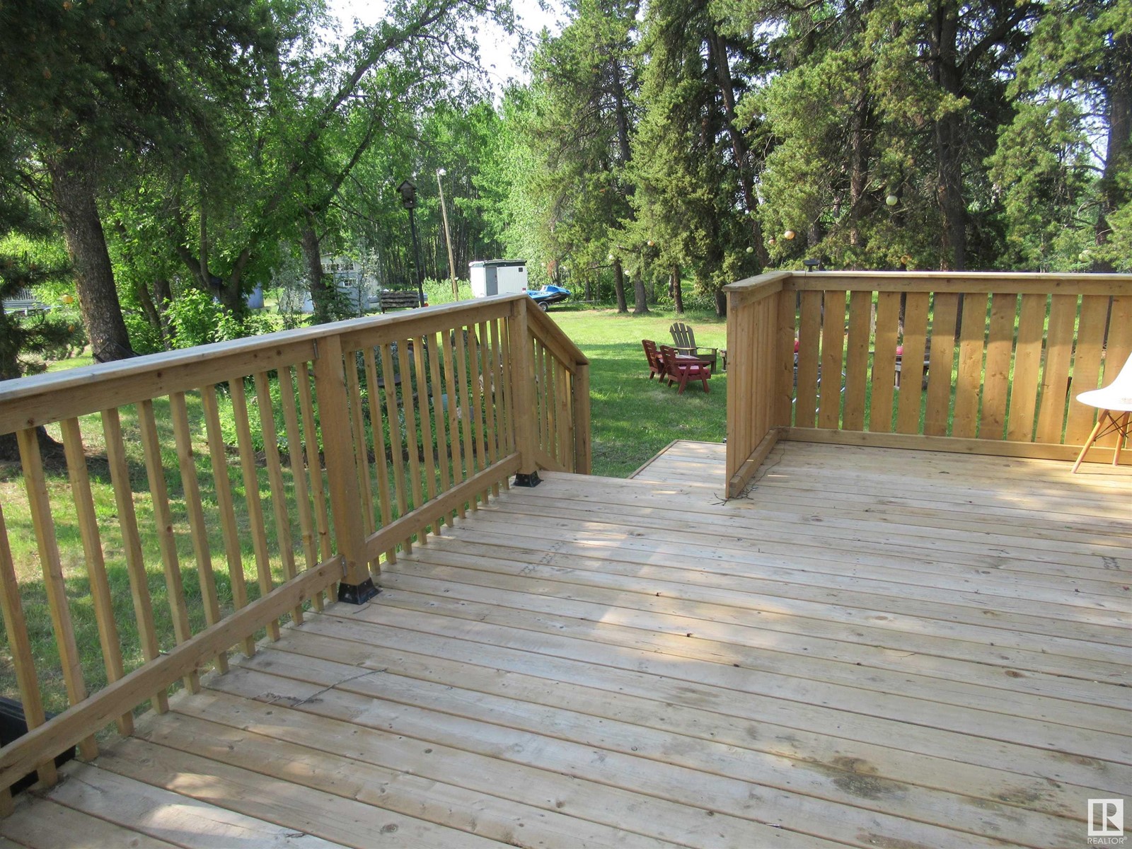 Photo 3 of 3902 Scott Av, Rural Wetaskiwin County AB