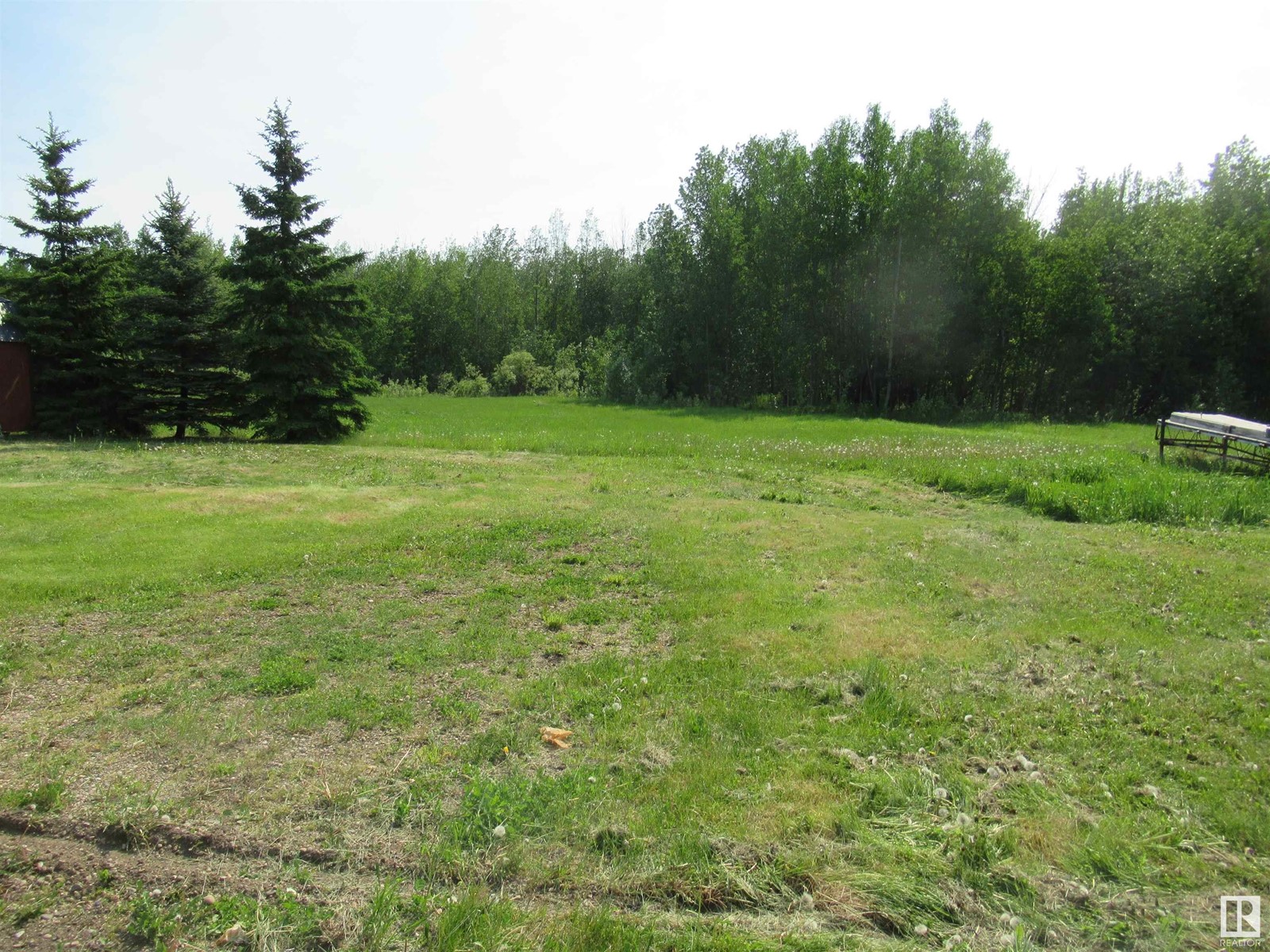 Photo 7 of 3902 Scott Av, Rural Wetaskiwin County AB