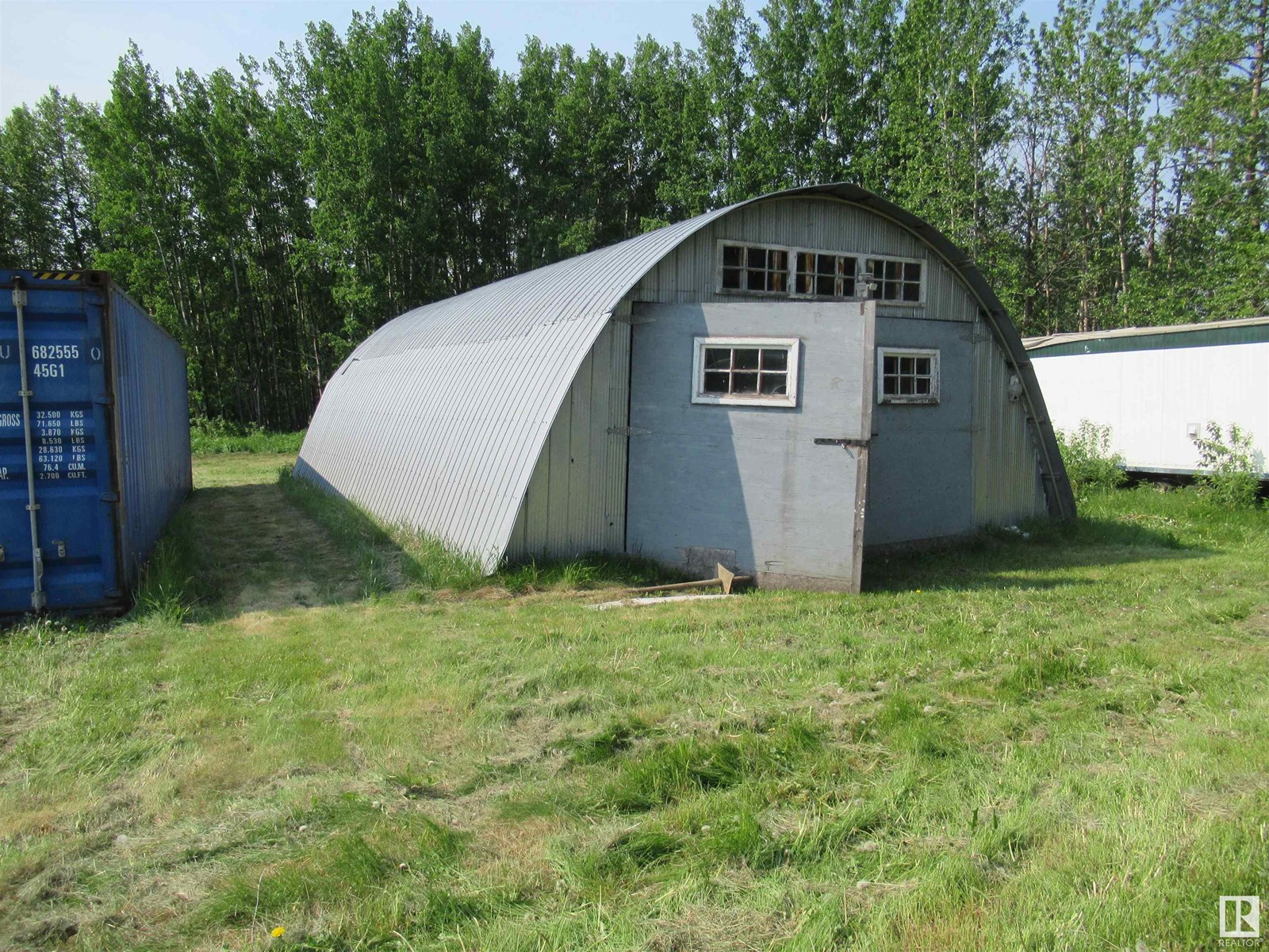 Photo 5 of 3902 Scott Av, Rural Wetaskiwin County AB
