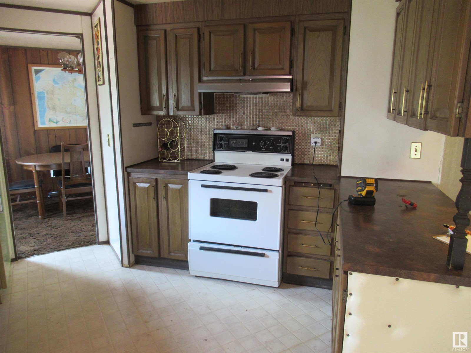 Photo 18 of 3902 Scott Av, Rural Wetaskiwin County AB