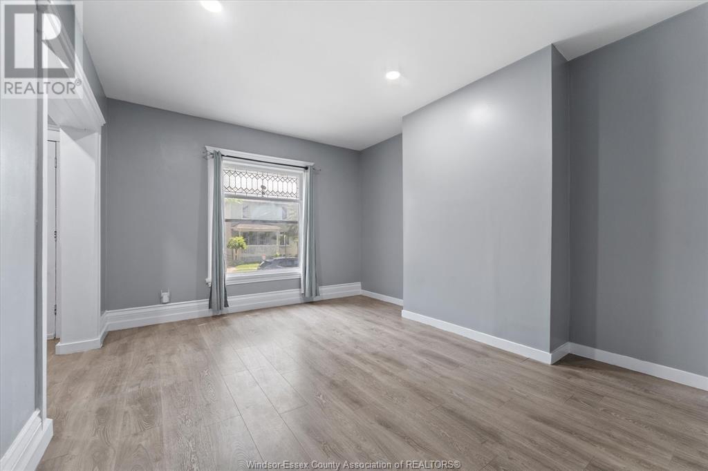 Photo 10 of 691 Windermere Road, Windsor ON