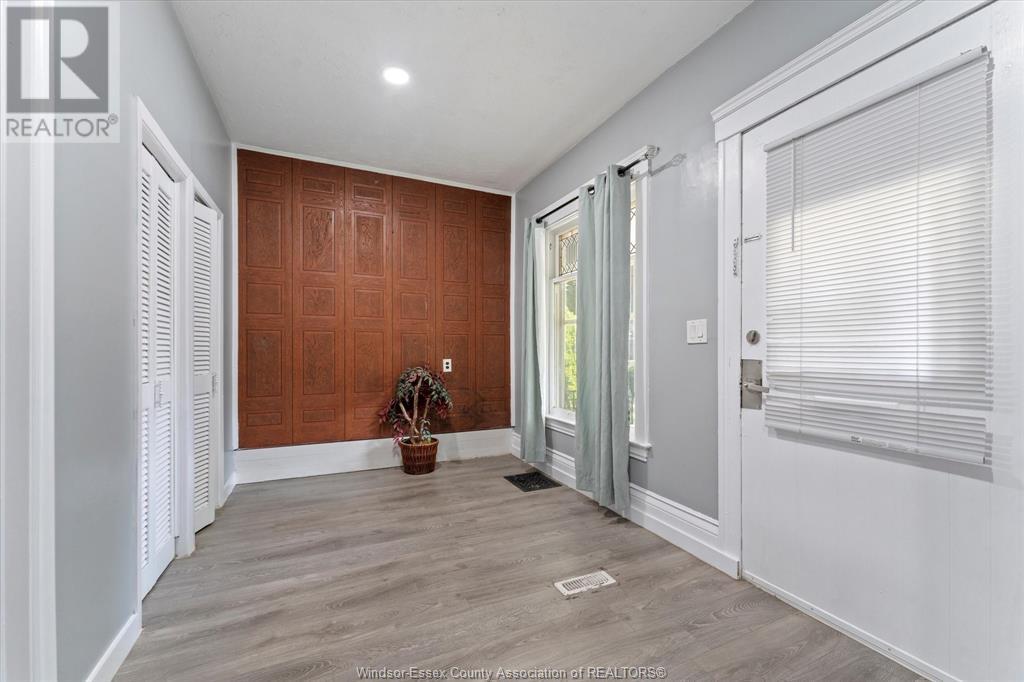 Photo 7 of 691 Windermere Road, Windsor ON