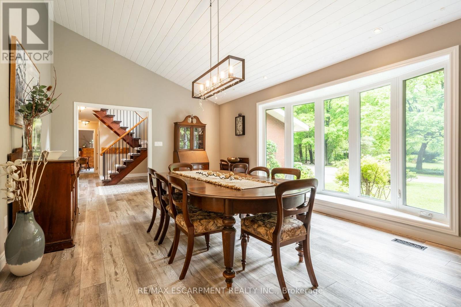Photo 7 of 7575 Milburough Line, Milton ON