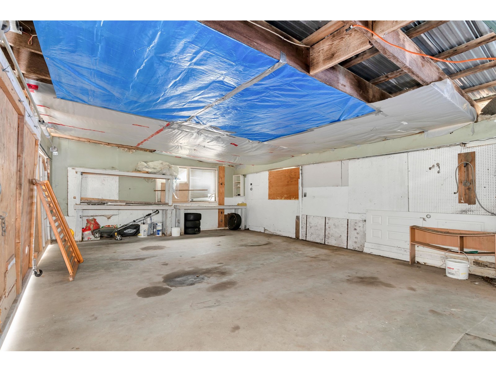 7472 TURNER STREET, Mission
