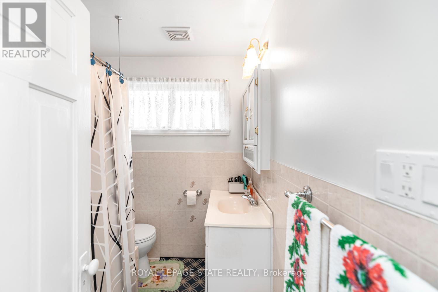 Photo 22 of 44 Arthur Avenue N, Hamilton ON