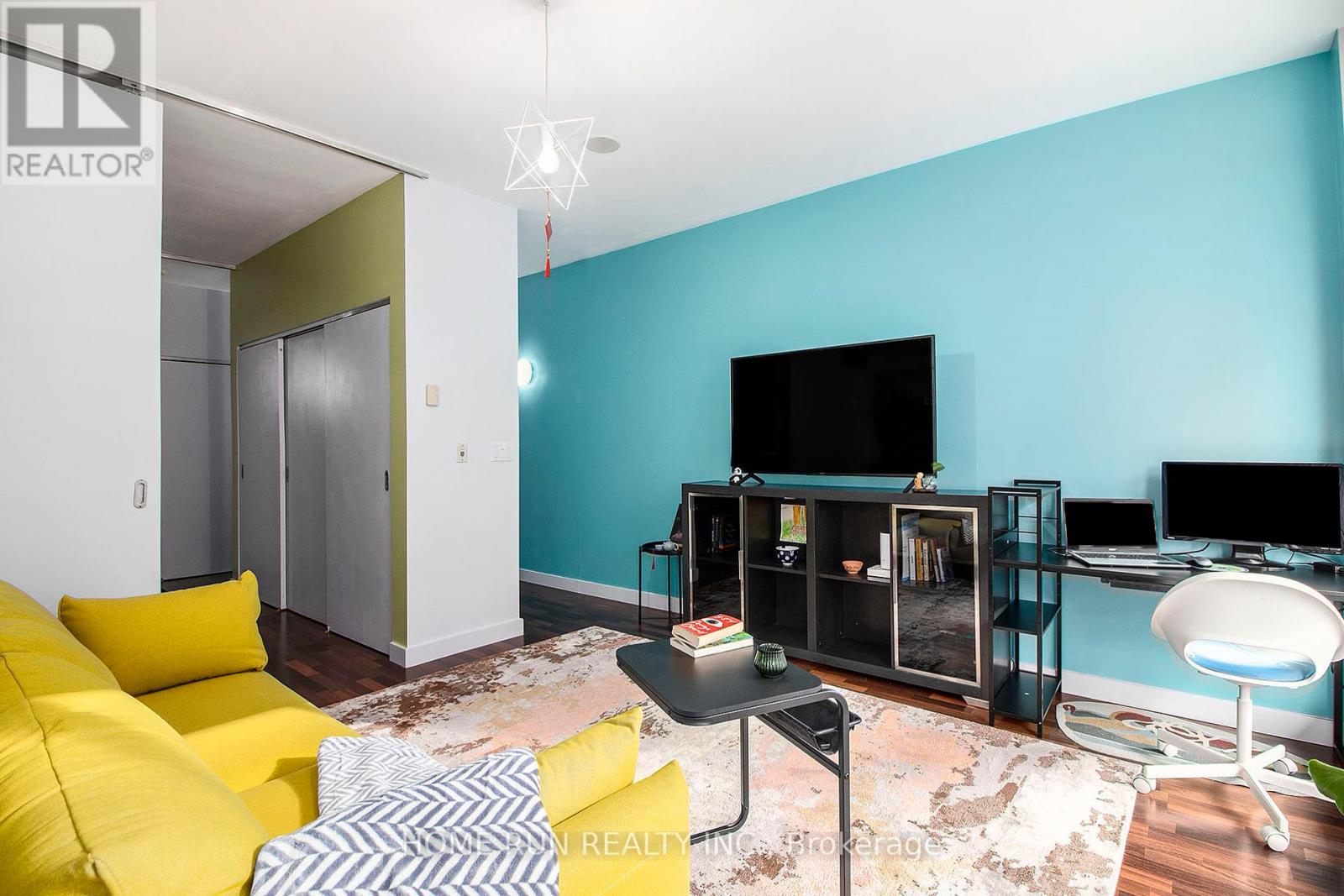 Photo 10 of 202 383 Cumberland Street, Ottawa ON