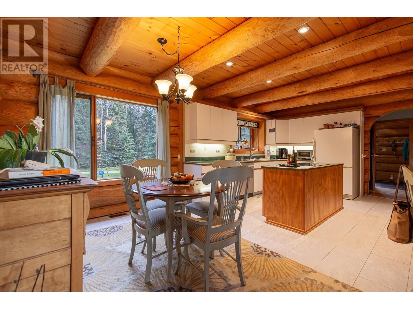 3535 CROOKED CREEK ROAD, Valemount