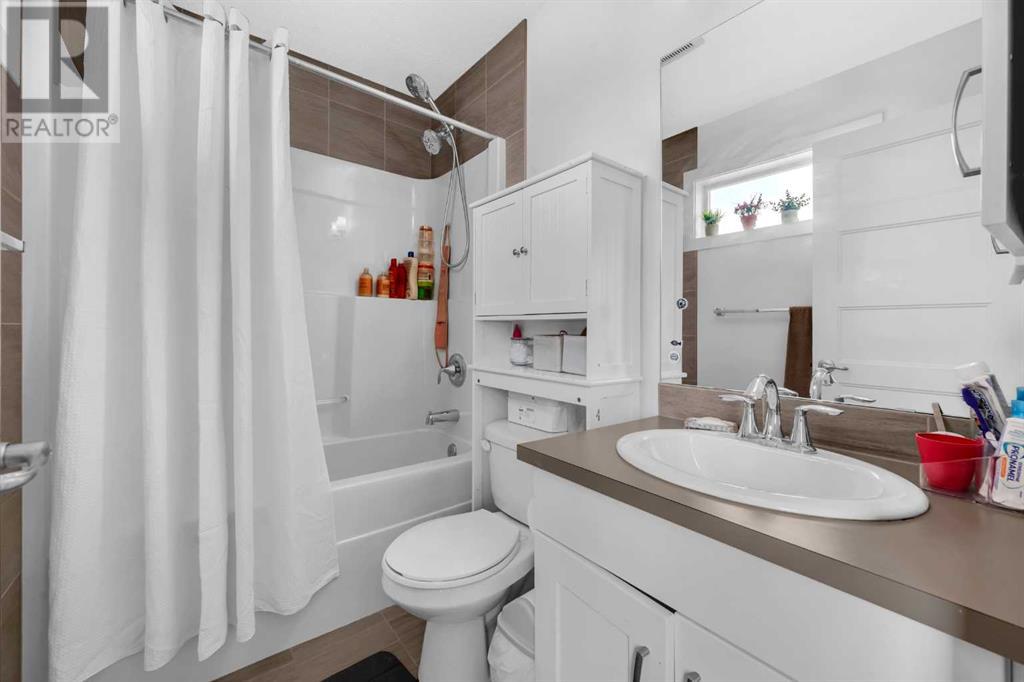 Single Family House for Sale in  Savanna Road NE Saddle Ridge Calgary 