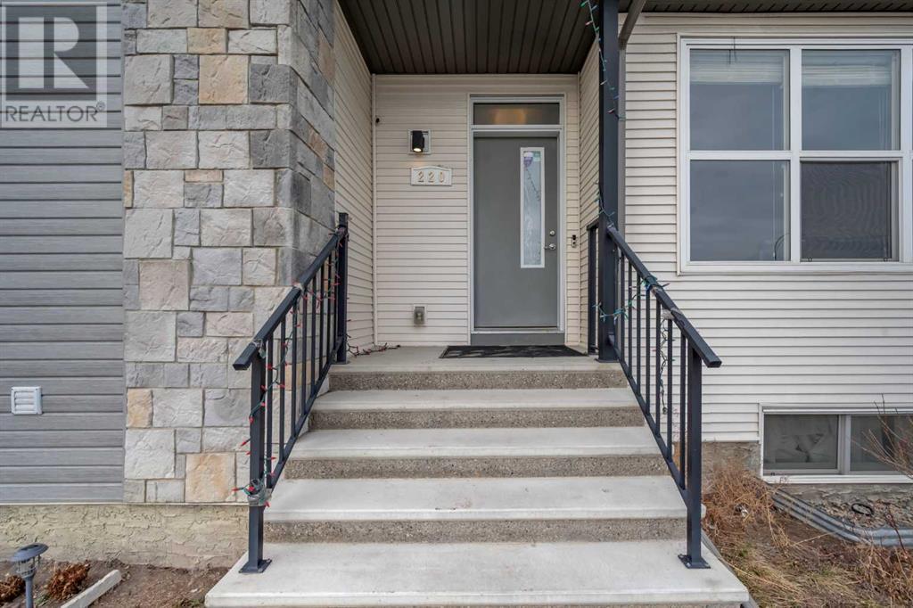Single Family House for Sale in  Savanna Road NE Saddle Ridge Calgary 