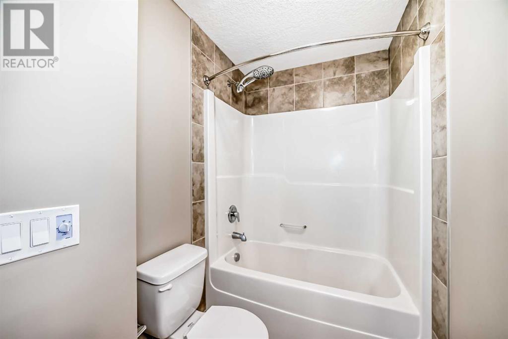 84 River Heights Boulevard, Cochrane