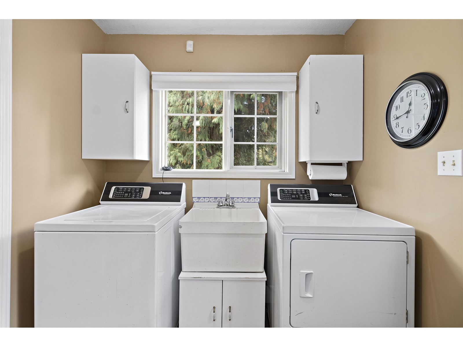 62525 AIRPORT ROAD, Hope, Hope