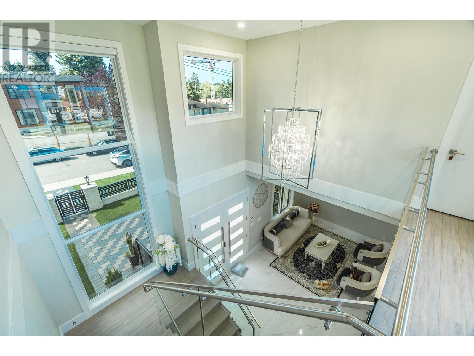 Photo 12 of 4949 Fulwell Street, Burnaby BC