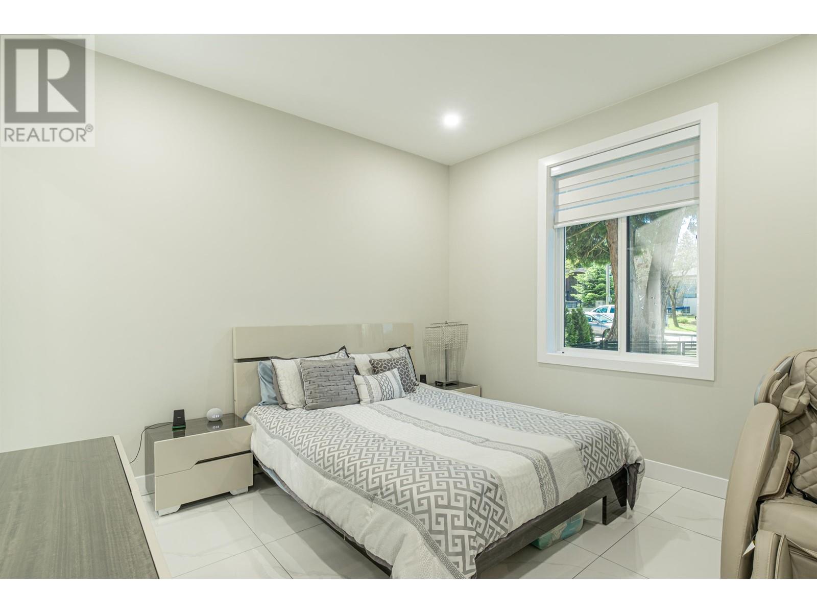 Photo 25 of 4949 Fulwell Street, Burnaby BC
