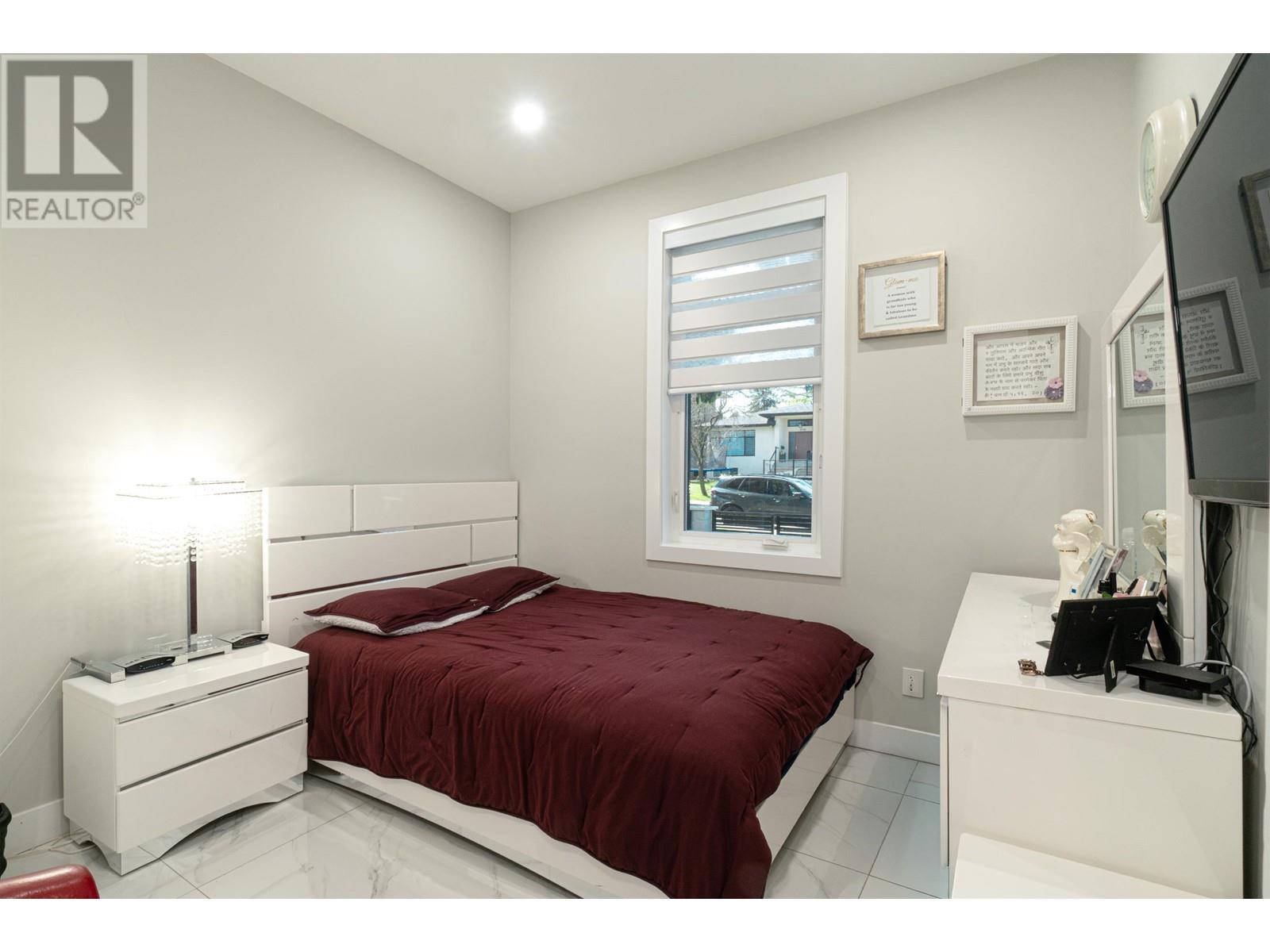 Photo 24 of 4949 Fulwell Street, Burnaby BC