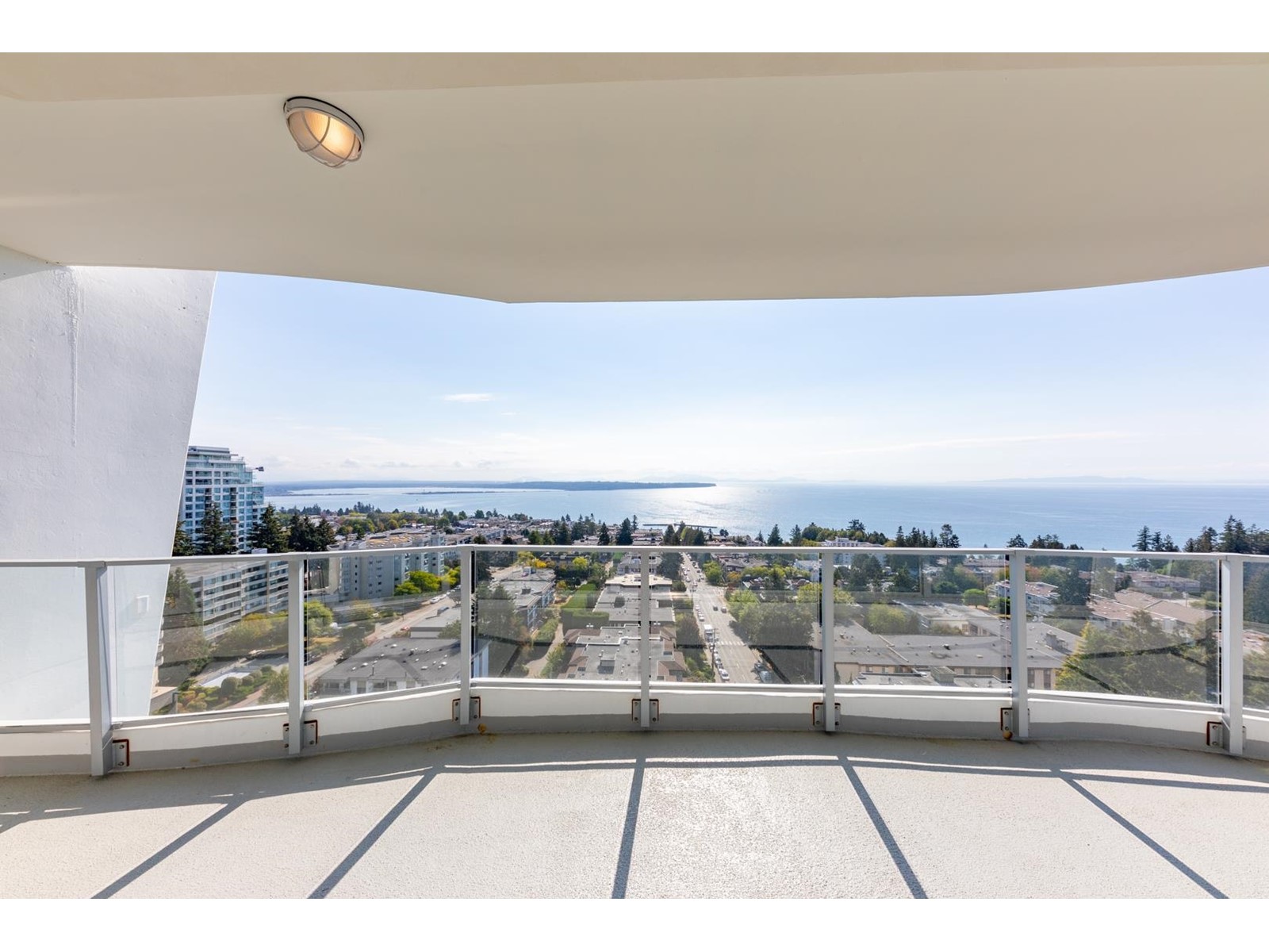 1501 1500 MARTIN STREET, White Rock real estate listing R2980114