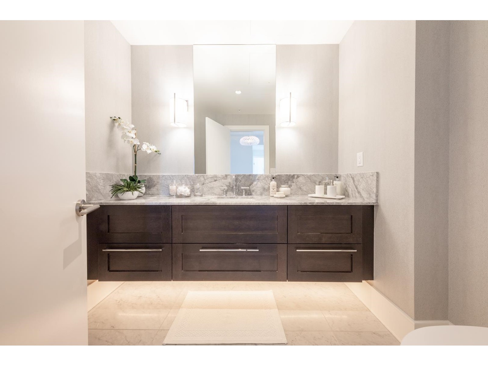 1501 1500 MARTIN STREET, White Rock real estate listing R2980114