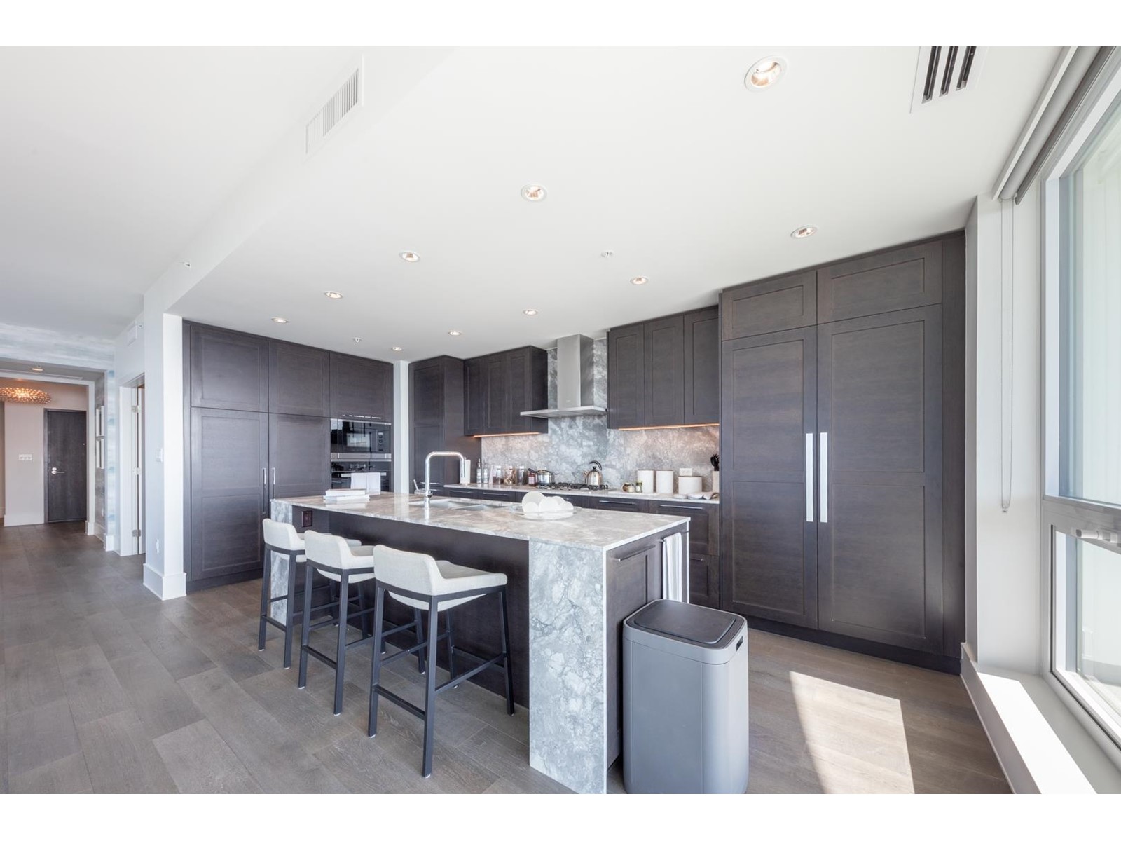 1501 1500 MARTIN STREET, White Rock real estate listing R2980114