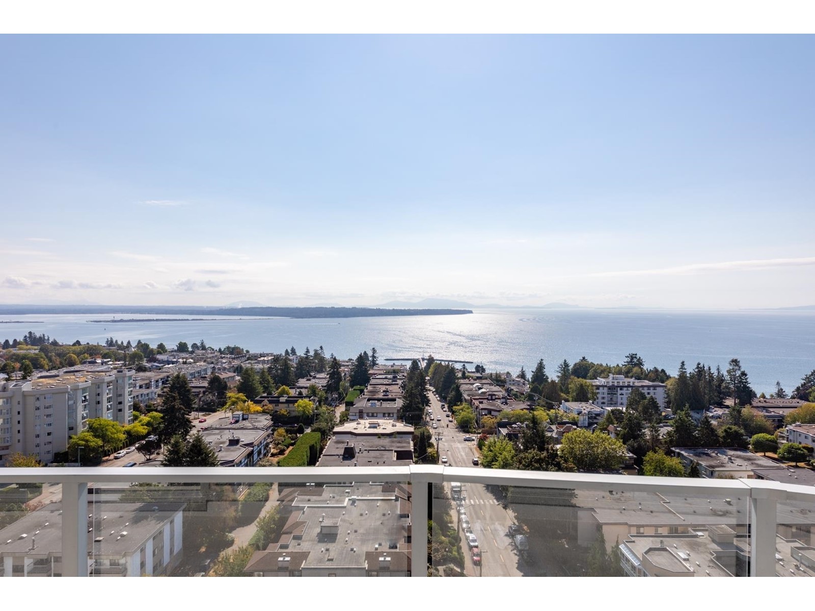 1501 1500 MARTIN STREET, White Rock real estate listing R2980114