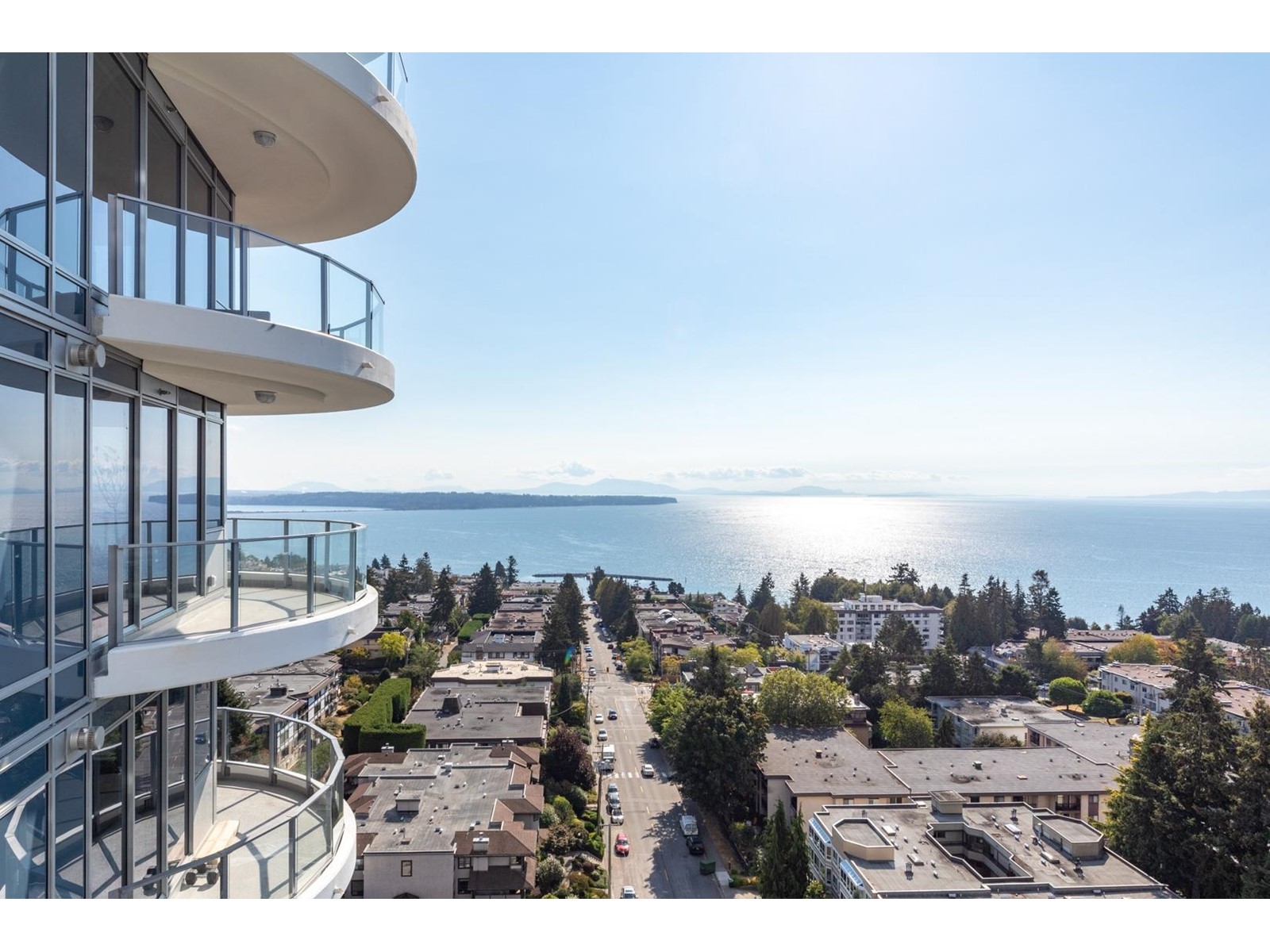 1501 1500 MARTIN STREET, White Rock real estate listing R2980114