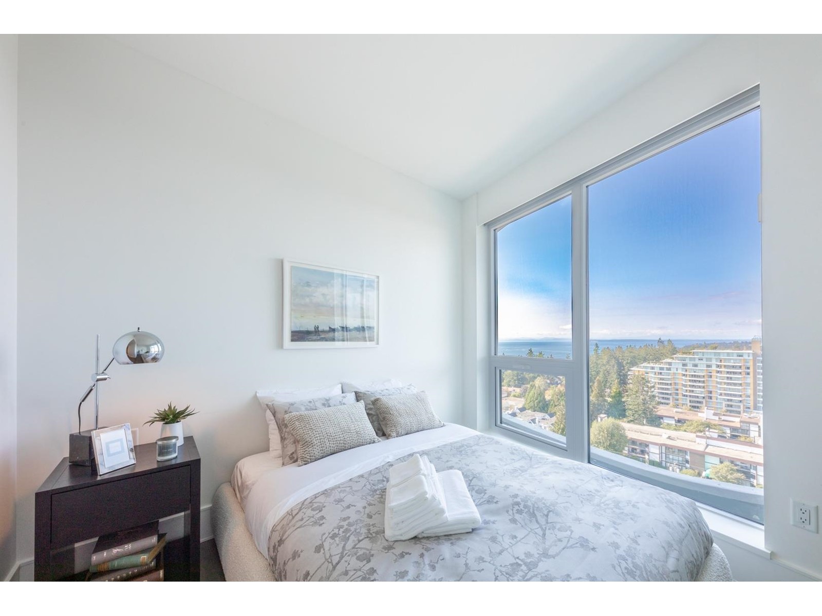 1501 1500 MARTIN STREET, White Rock real estate listing R2980114