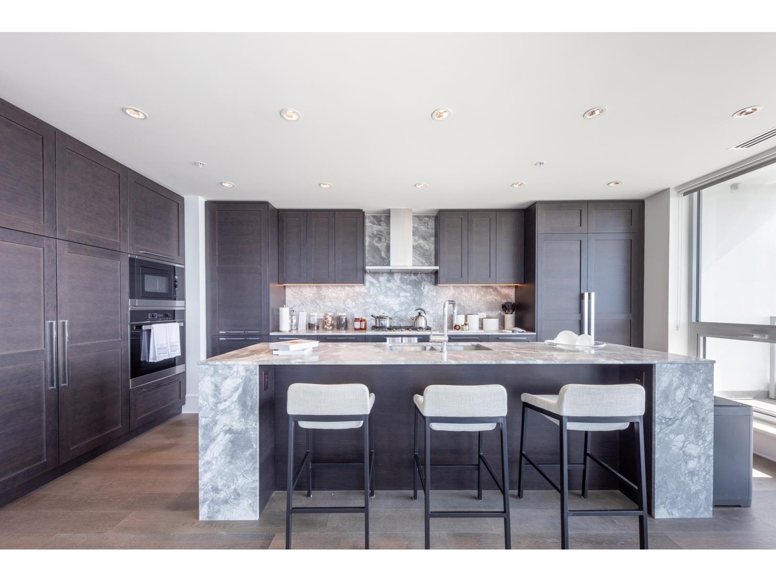 1501 1500 MARTIN STREET, White Rock real estate listing R2980114