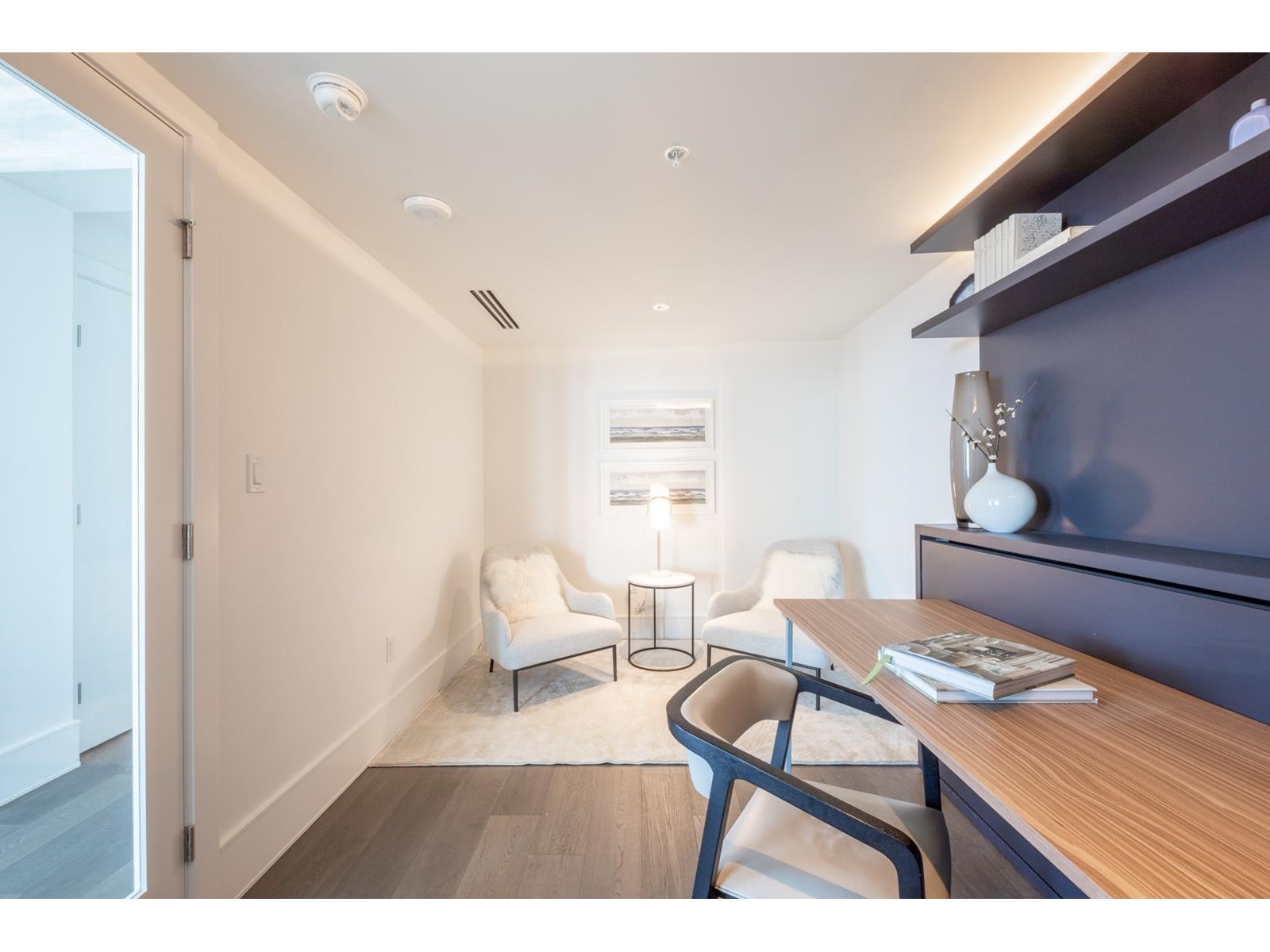 1501 1500 MARTIN STREET, White Rock real estate listing R2980114