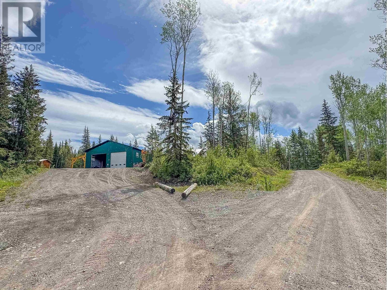 585 16 HIGHWAY, Smithers
