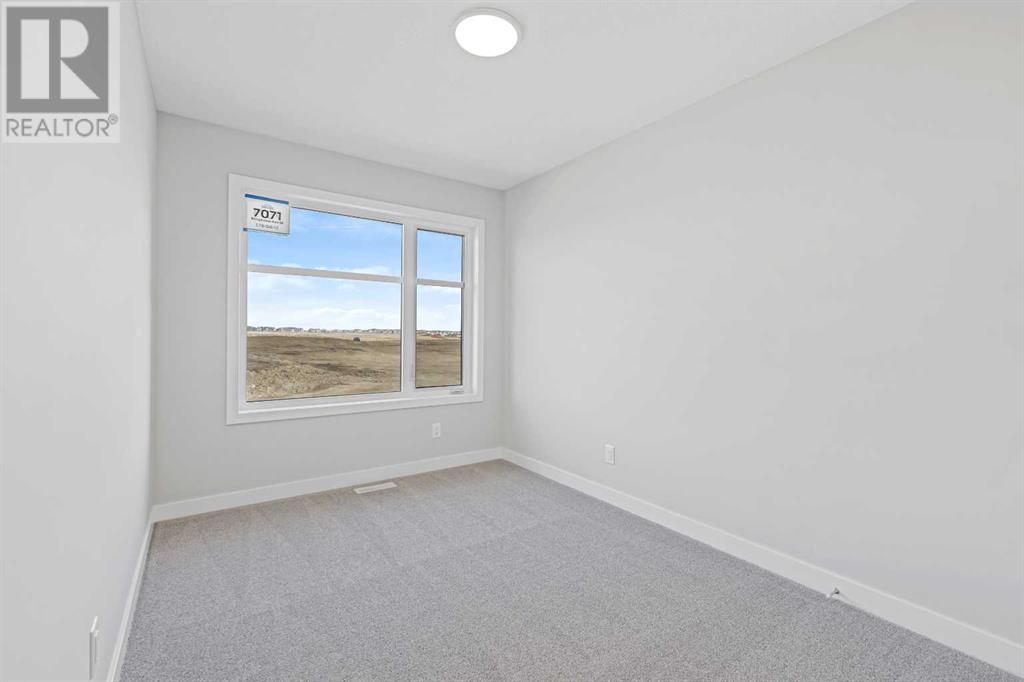 Single Family House for Sale in  Rangeview Avenue SE Rangeview Calgary 