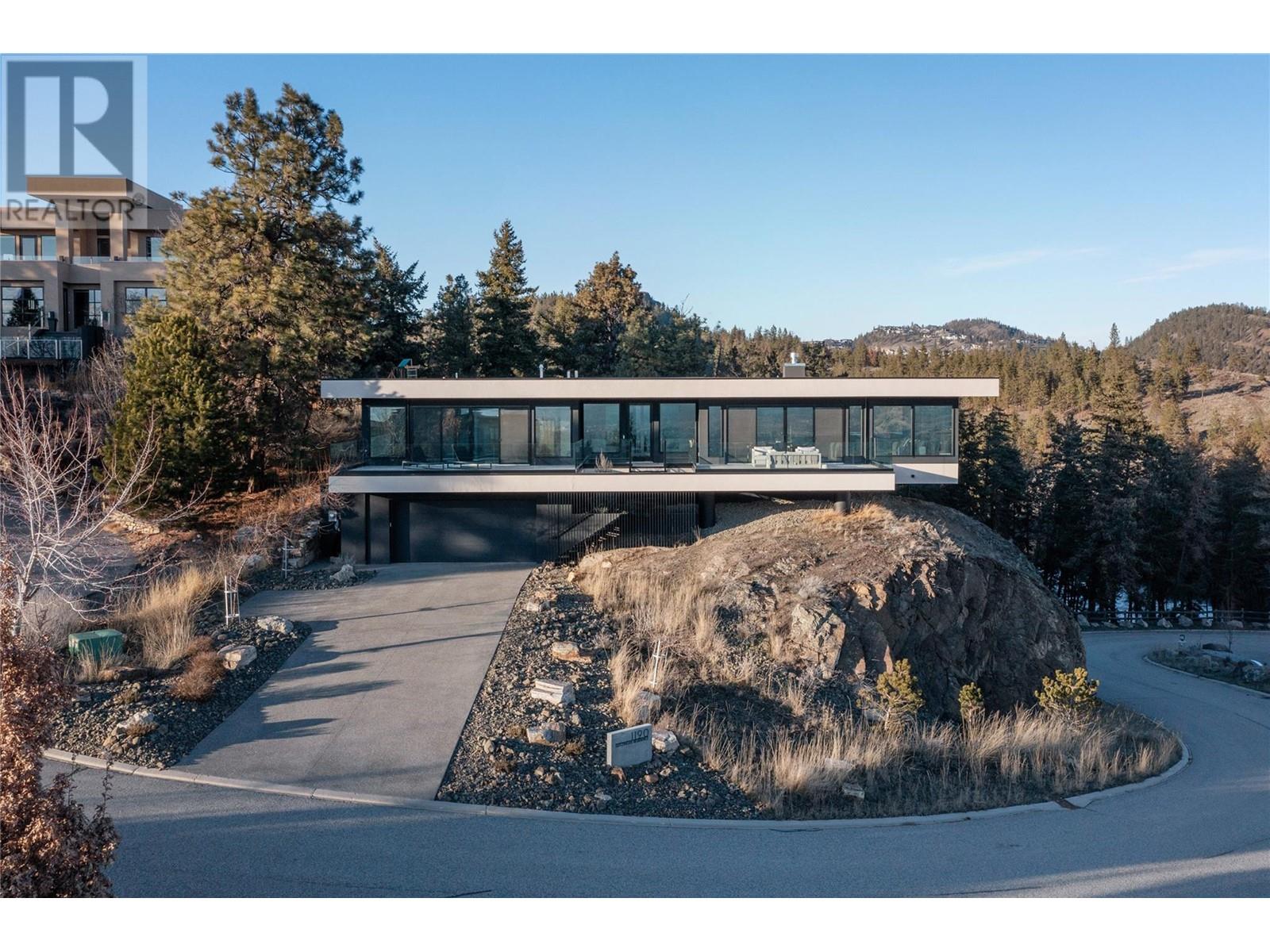  1190 Stoneypointe Court, Kelowna