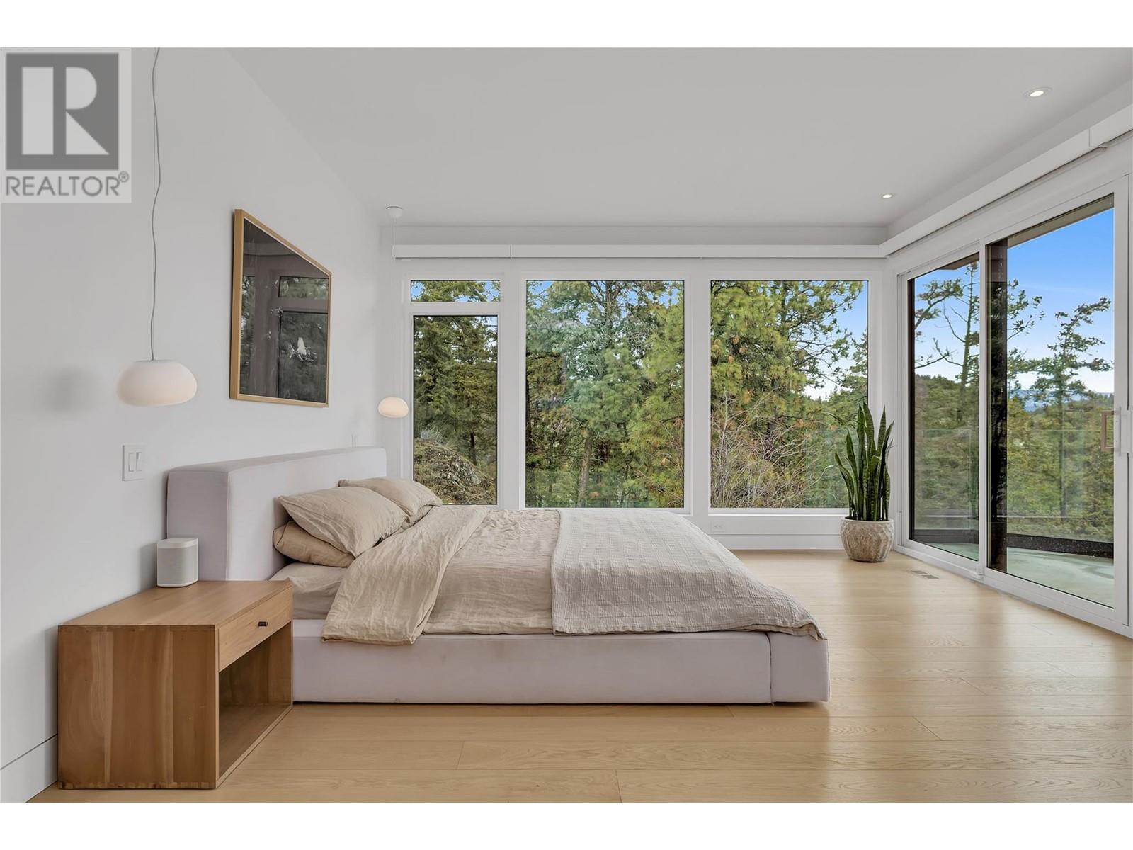  1190 Stoneypointe Court, Kelowna