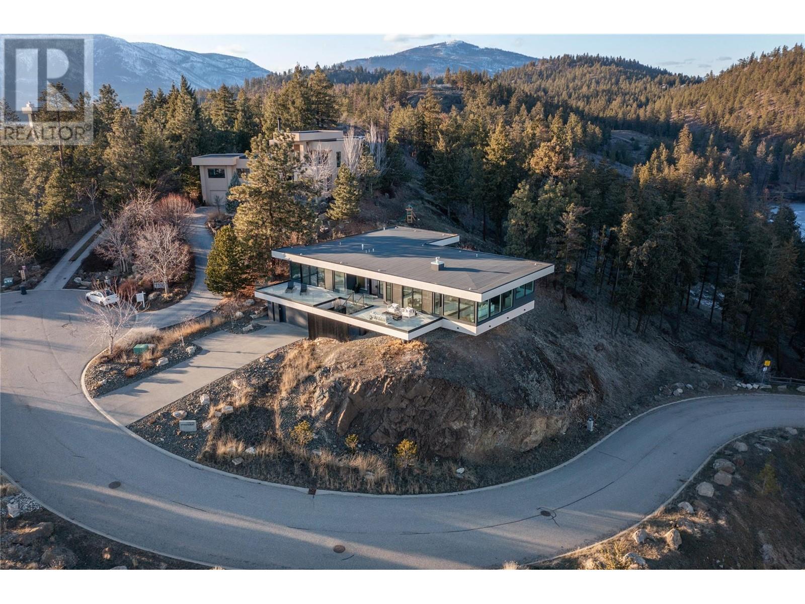  1190 Stoneypointe Court, Kelowna