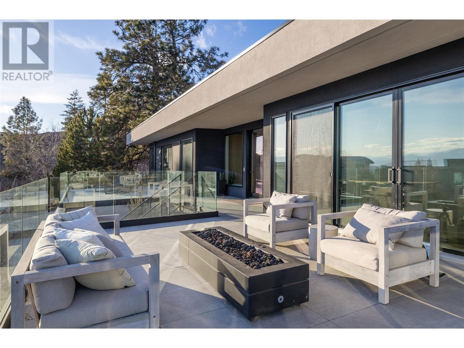  1190 Stoneypointe Court, Kelowna