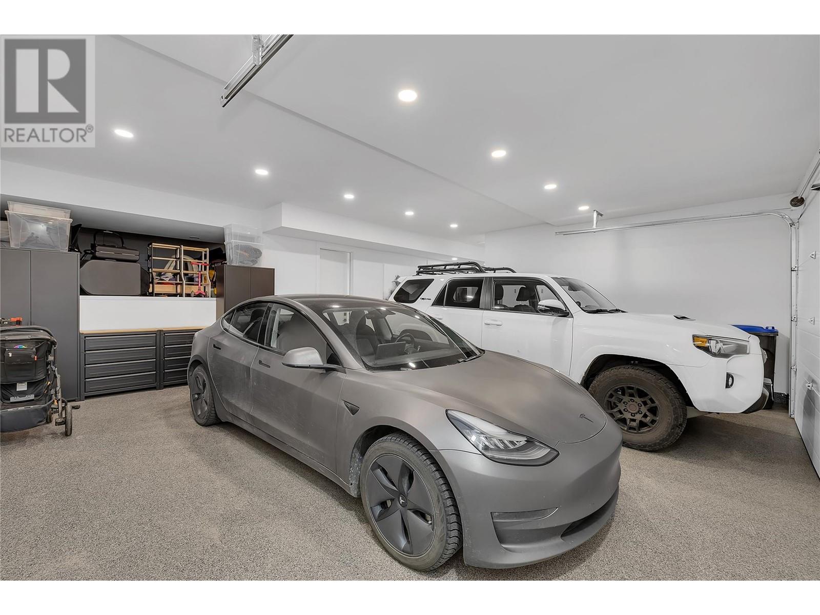  1190 Stoneypointe Court, Kelowna