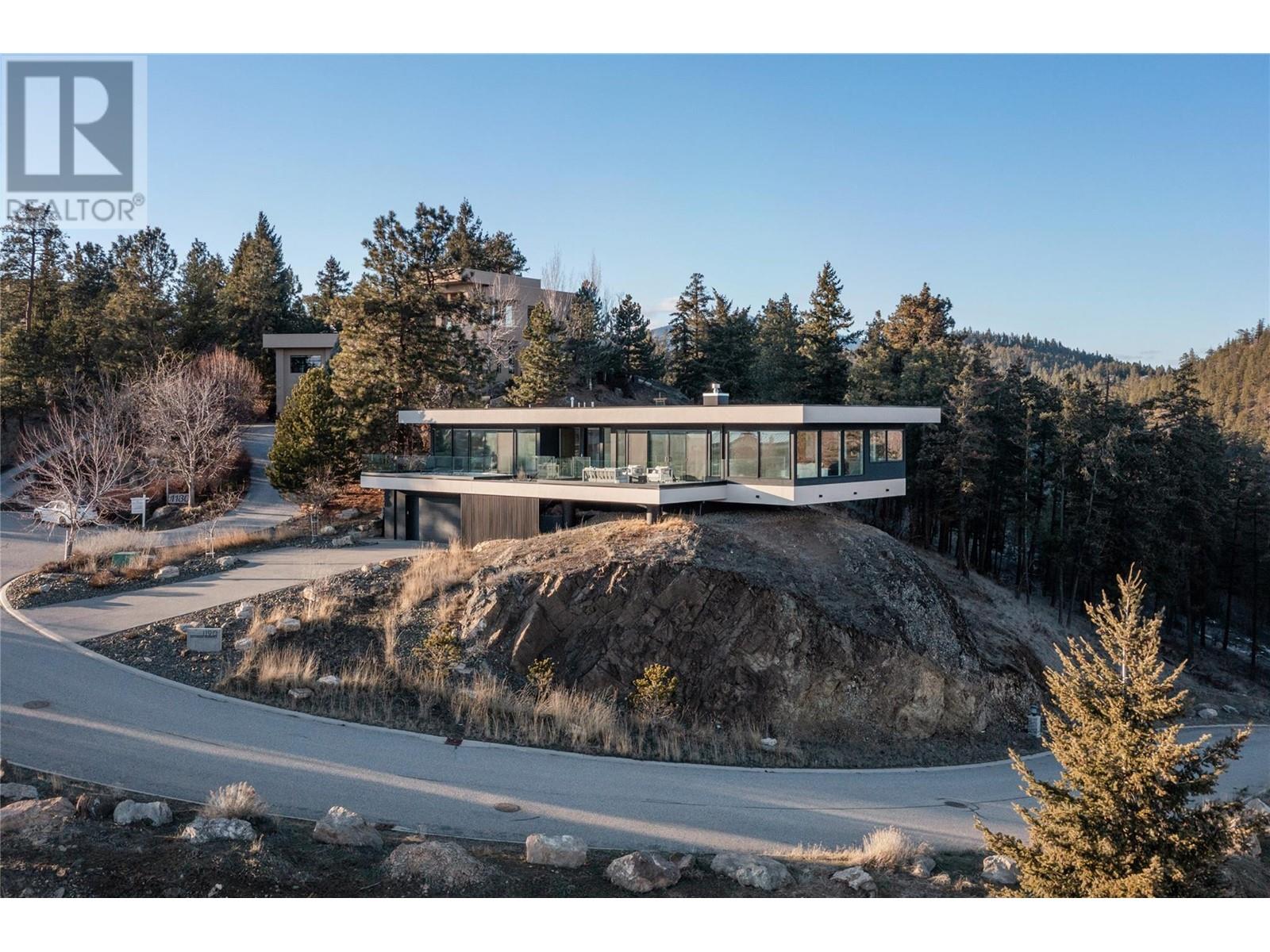  1190 Stoneypointe Court, Kelowna