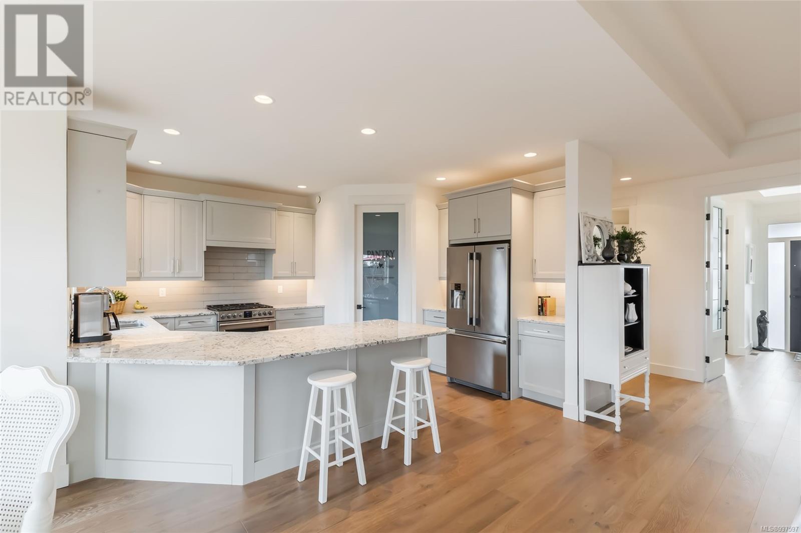 1000 Brookfield Cres, Parksville real estate listing 997597