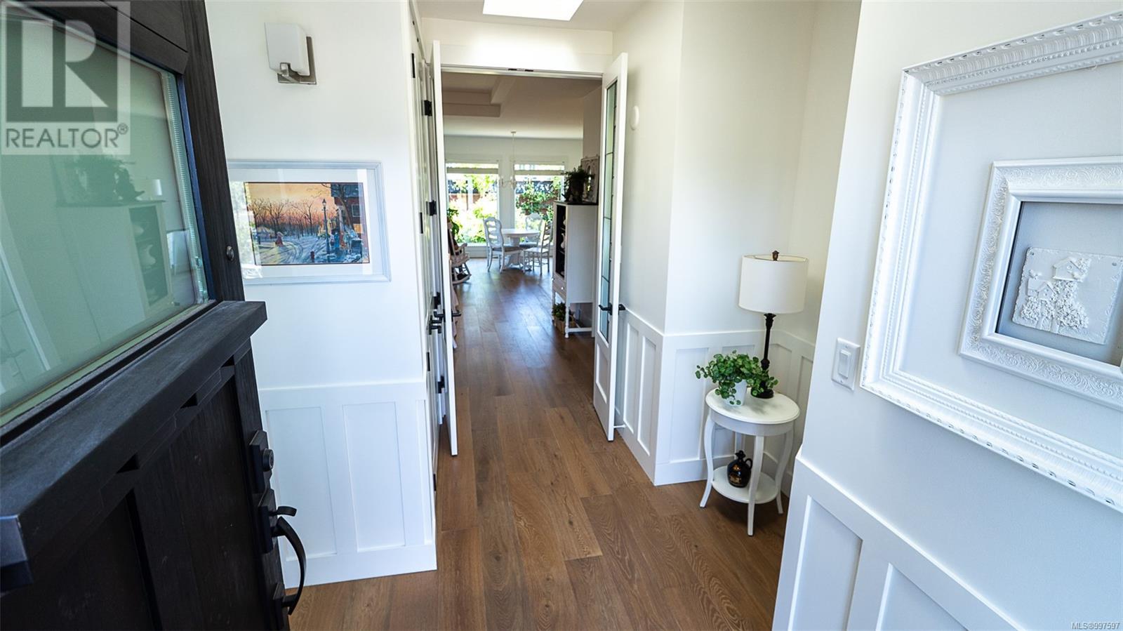 1000 Brookfield Cres, Parksville real estate listing 997597