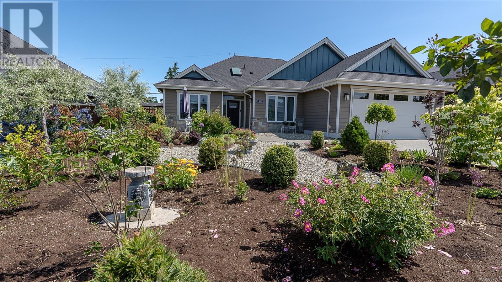 1000 Brookfield Cres, Parksville real estate listing 997597