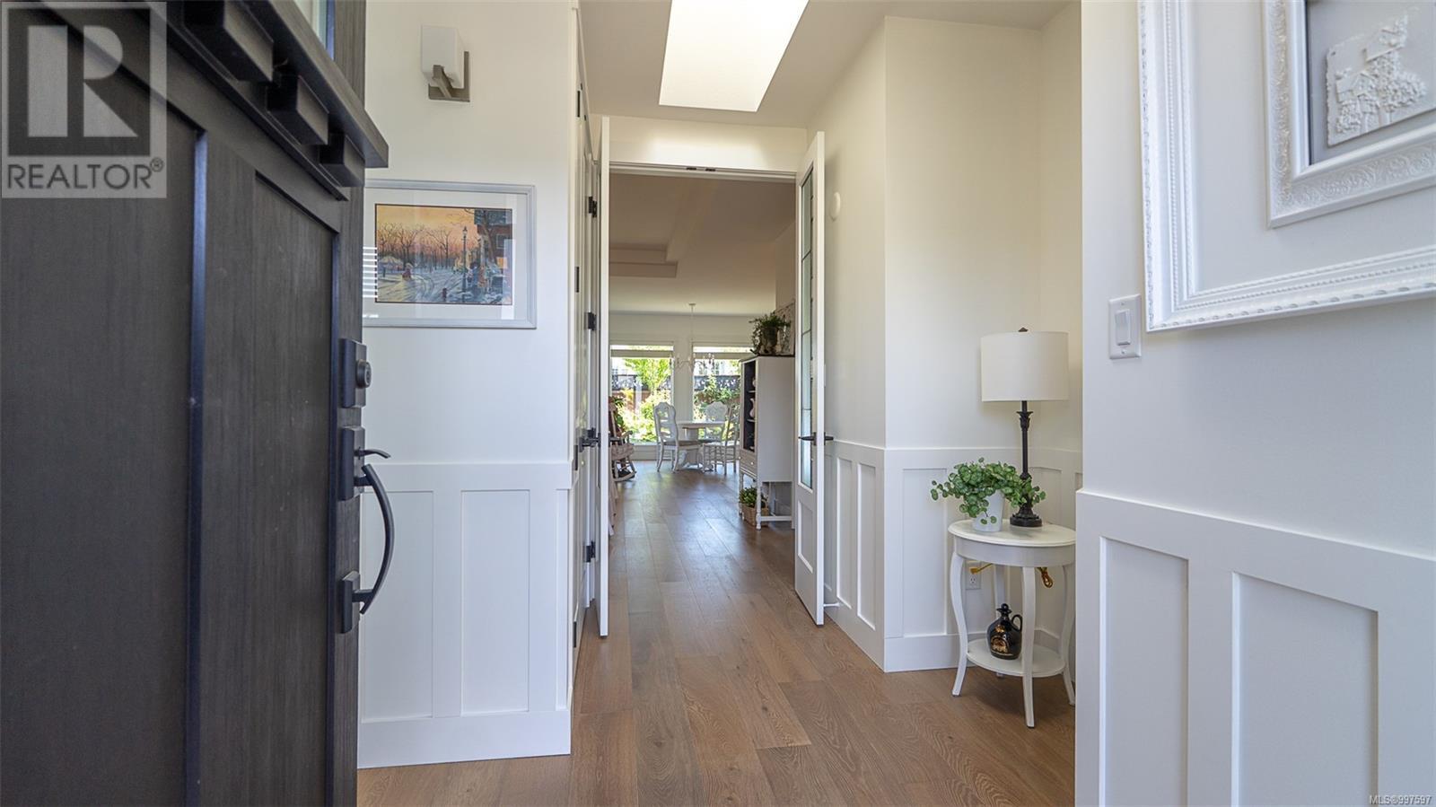 1000 Brookfield Cres, Parksville real estate listing 997597