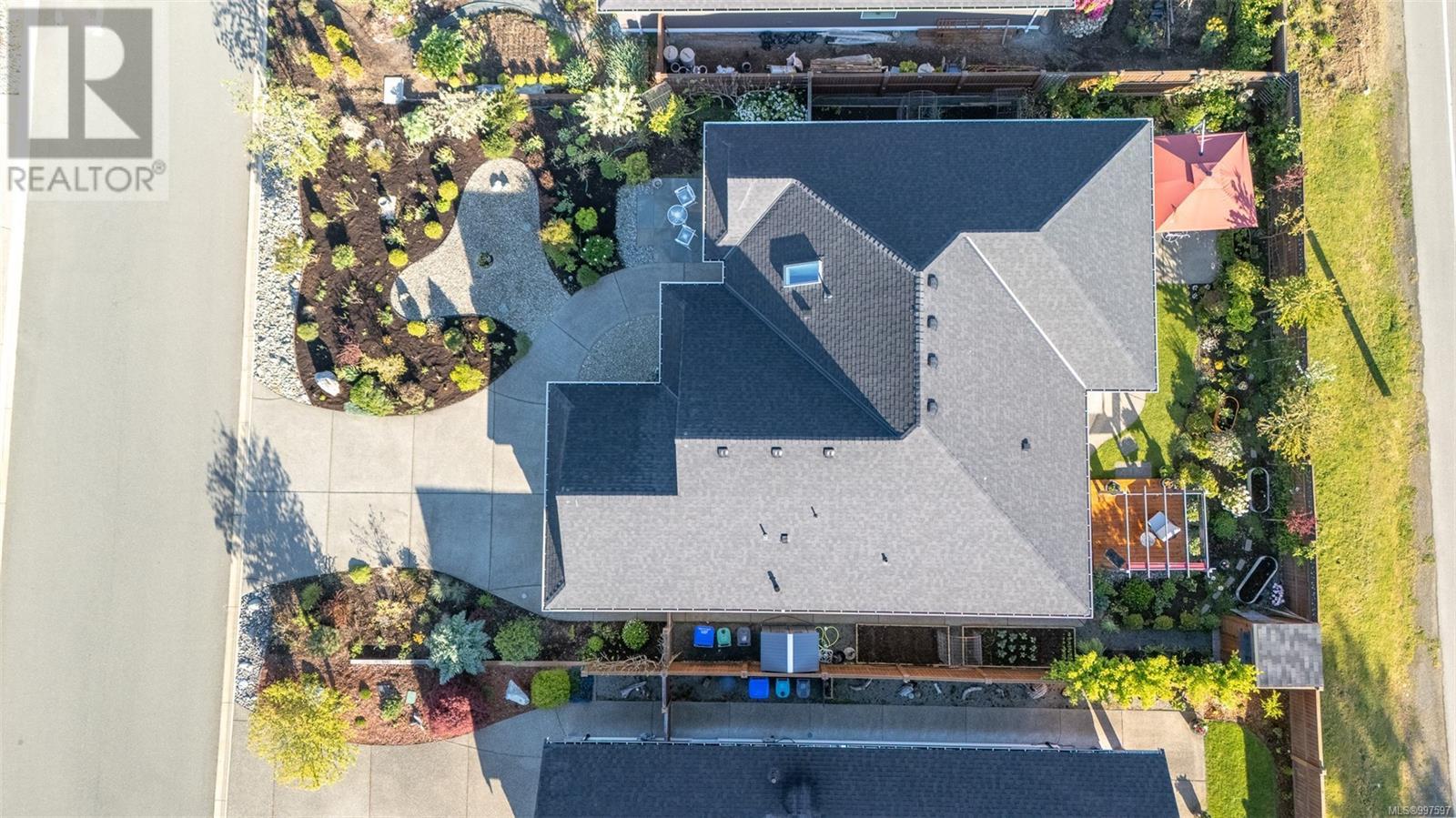 1000 Brookfield Cres, Parksville real estate listing 997597
