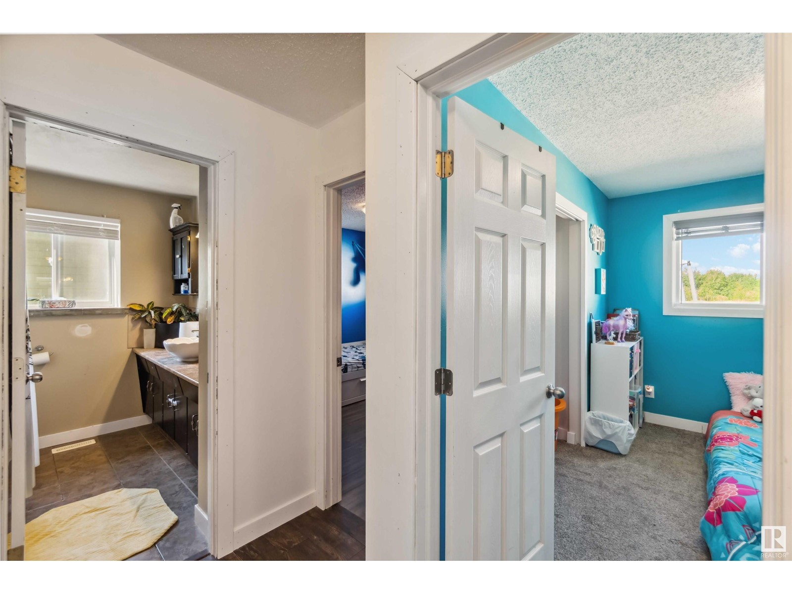 Photo 23 of 5116 59 St, Redwater AB
