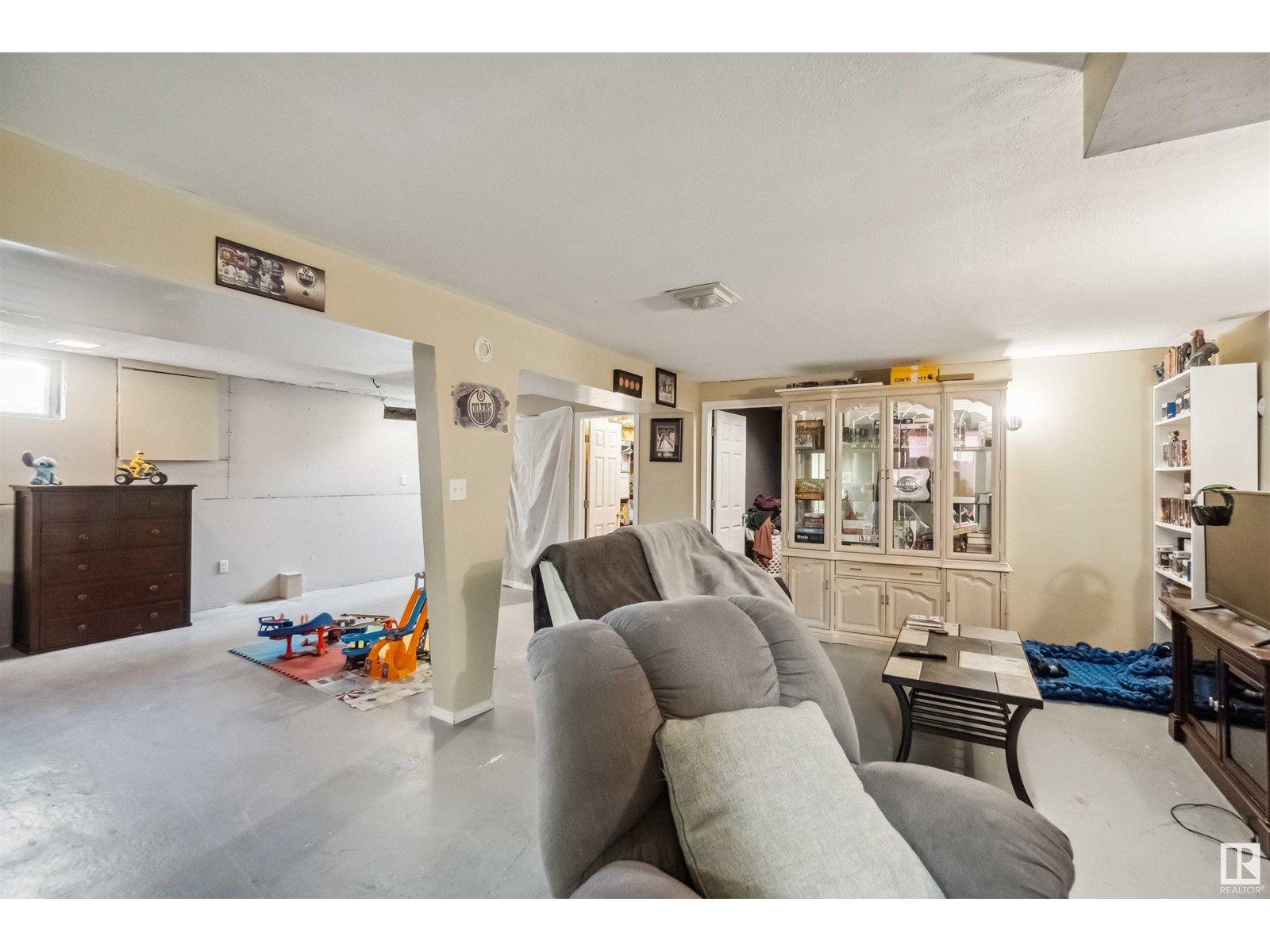 Photo 39 of 5116 59 St, Redwater AB