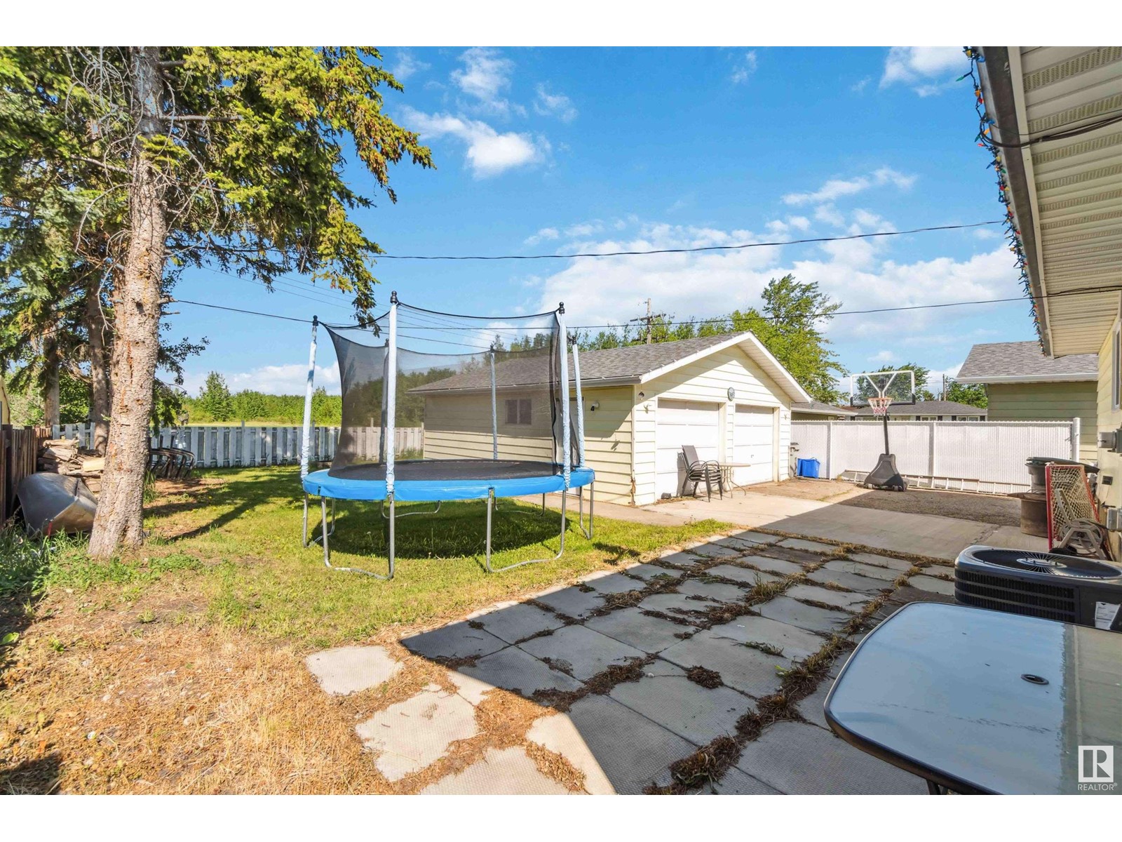 Photo 49 of 5116 59 St, Redwater AB