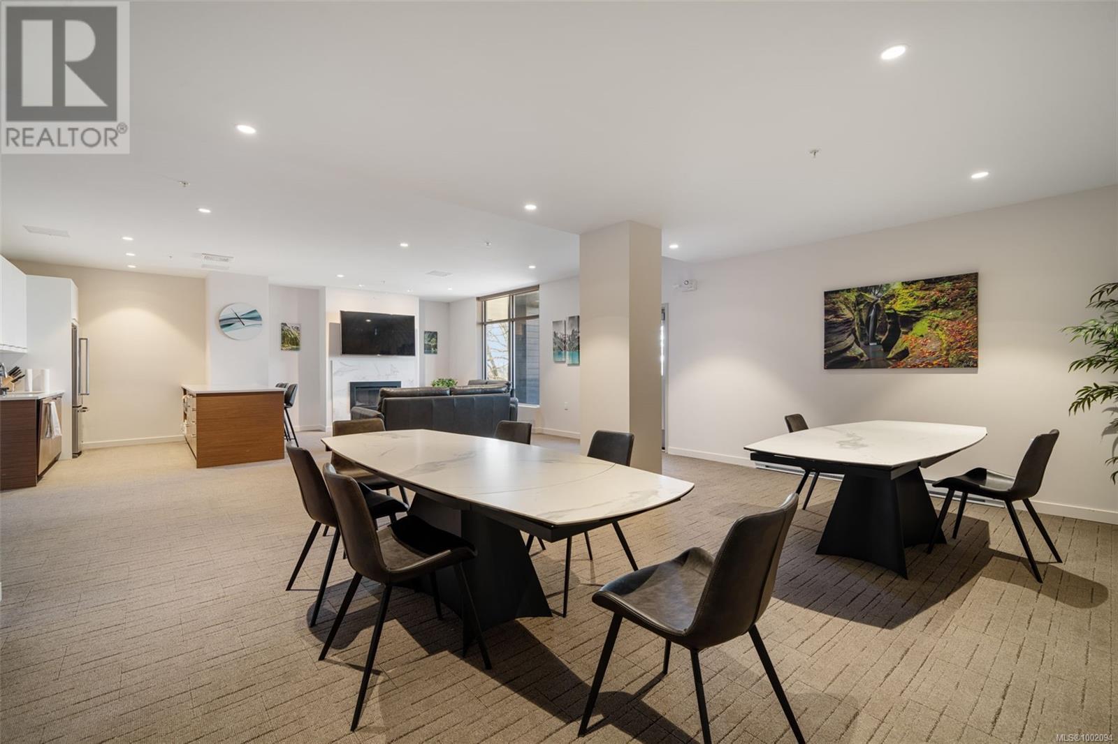 #805 4009 RAINBOW HILL LANE - Image 39