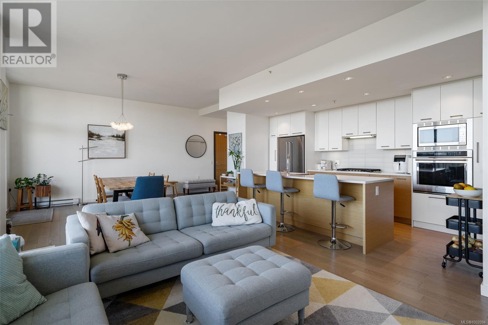 #805 4009 RAINBOW HILL LANE - Image 11