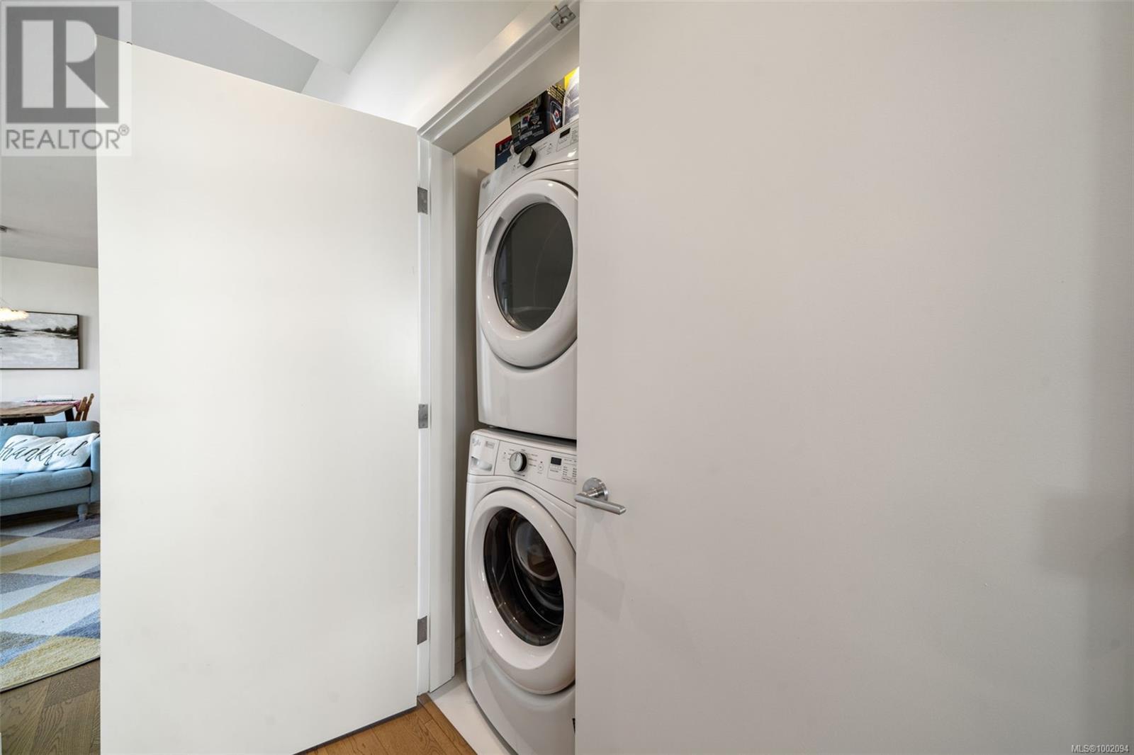 #805 4009 RAINBOW HILL LANE - Image 33