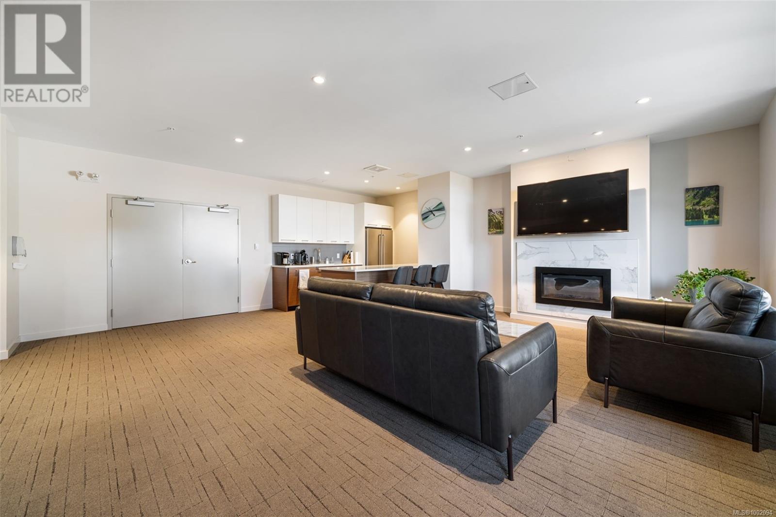 #805 4009 RAINBOW HILL LANE - Image 38