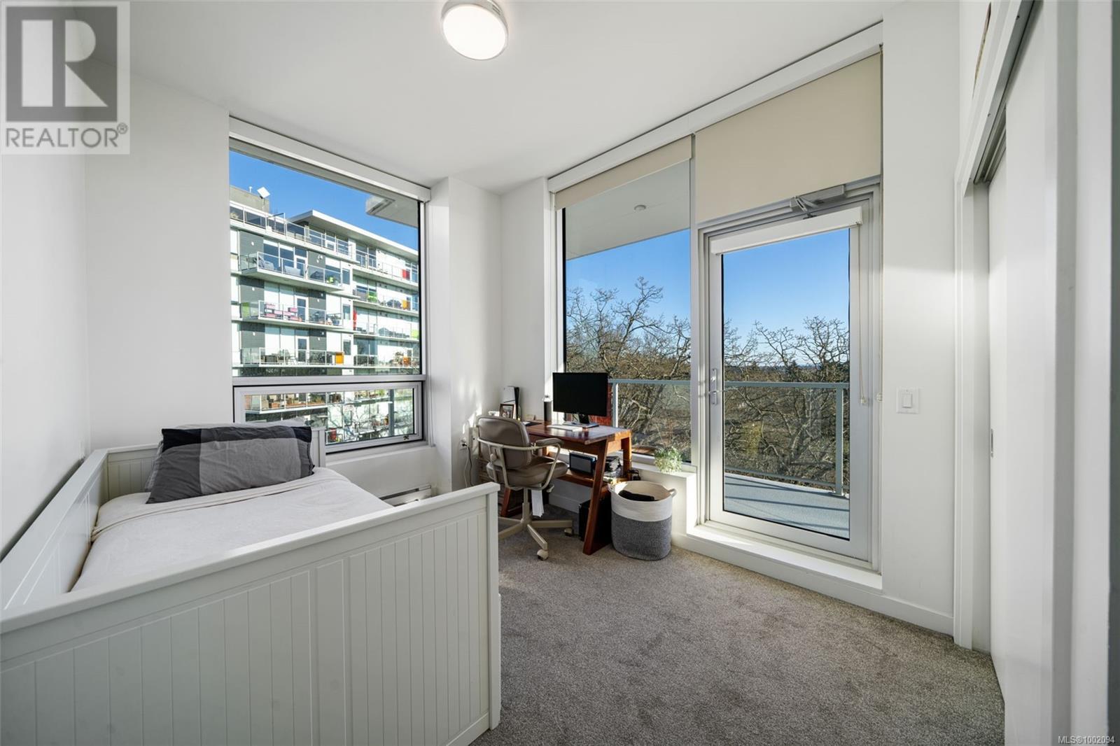 #805 4009 RAINBOW HILL LANE - Image 31